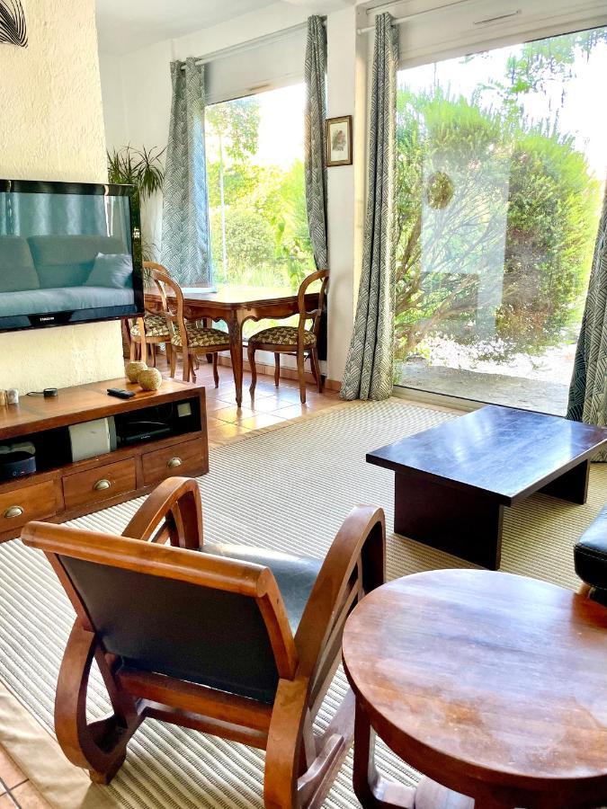 Les Pinsons Apartment Ла Сиота Екстериор снимка